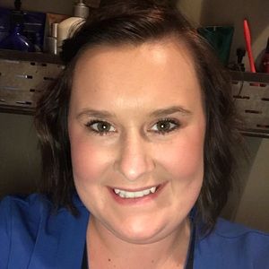 Meet your Posher, Caitlin